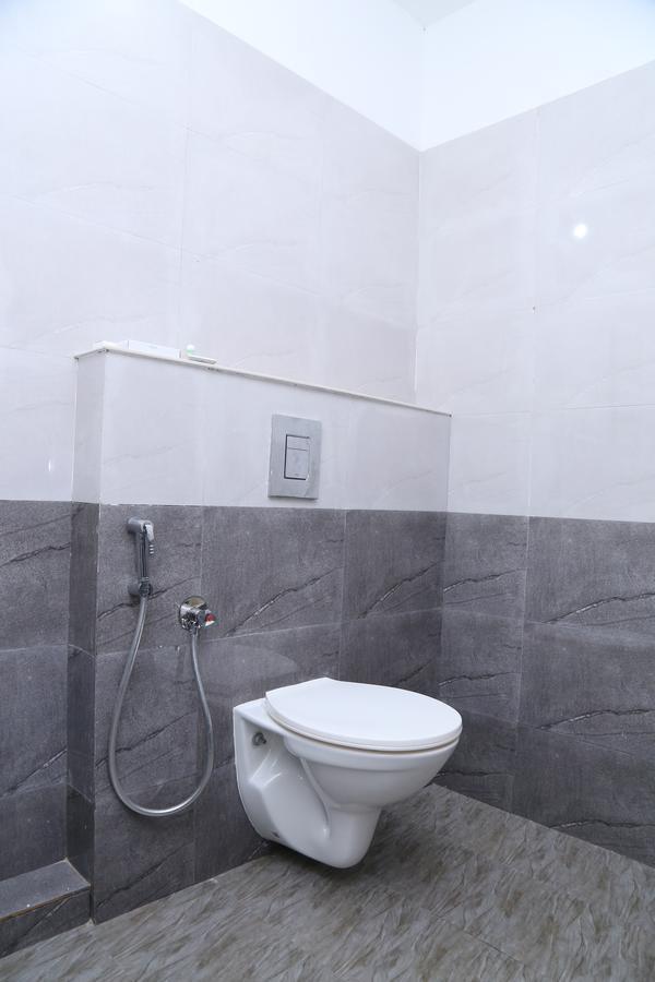 Highland Bristo Hotel Kalpetta Exterior photo