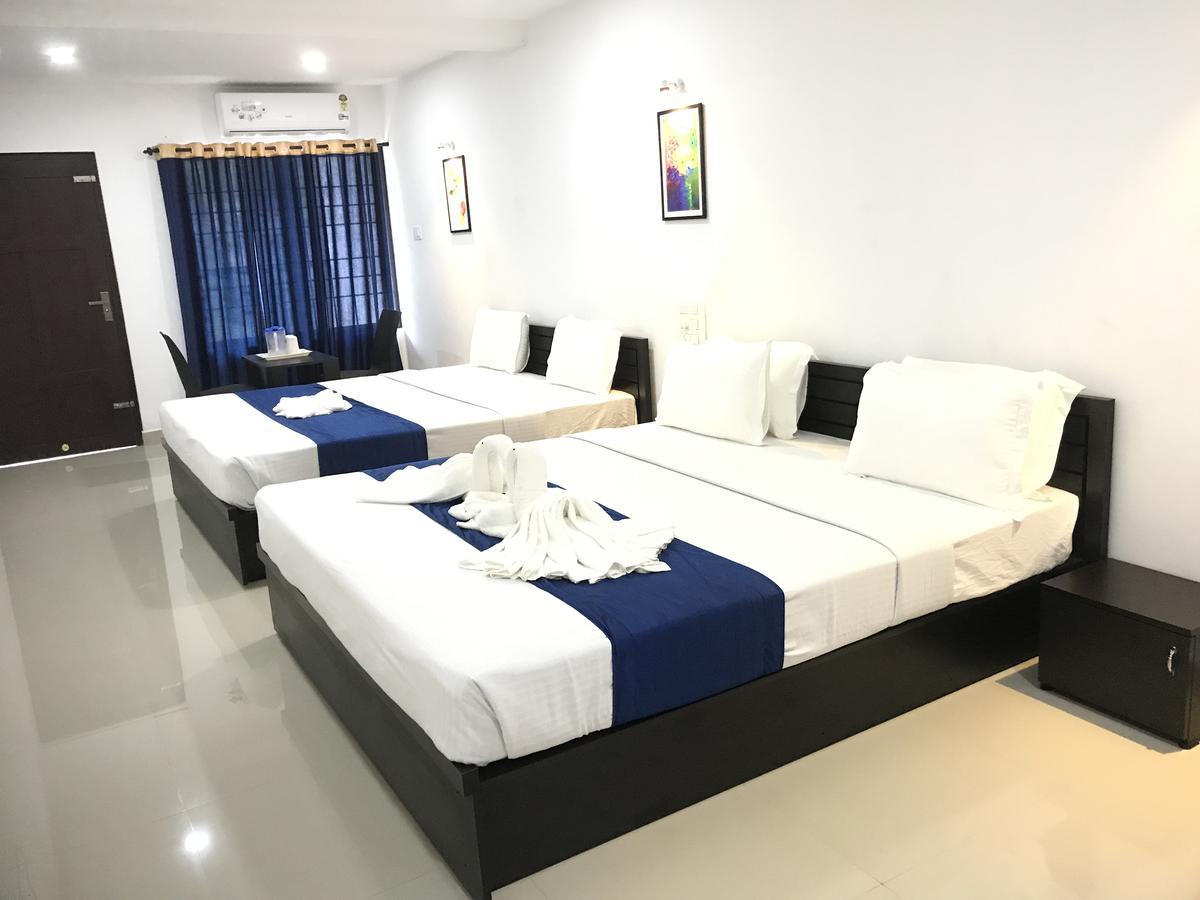 Highland Bristo Hotel Kalpetta Exterior photo